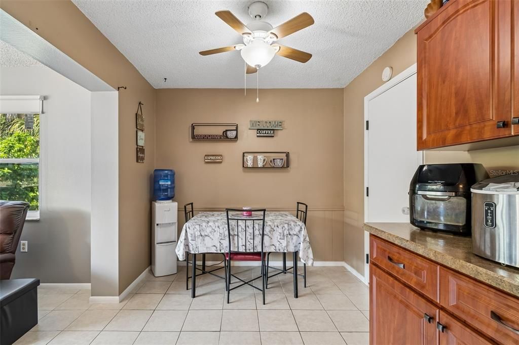 Activo con contrato: $225,000 (2 camas, 2 baños, 1357 Pies cuadrados)