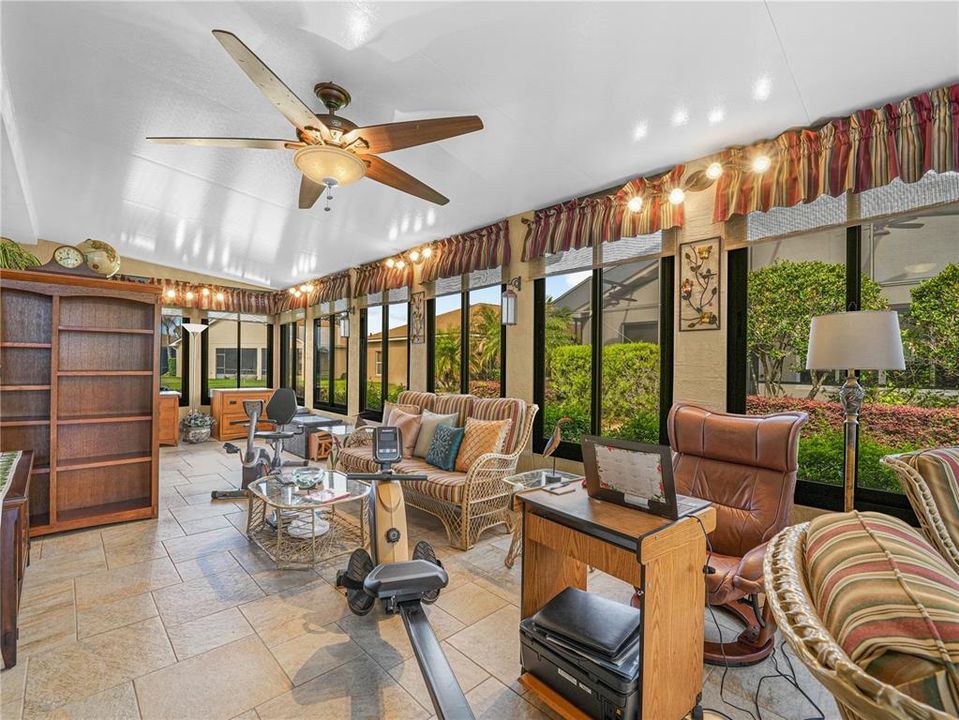 Active With Contract: $319,900 (2 beds, 2 baths, 2354 Square Feet)