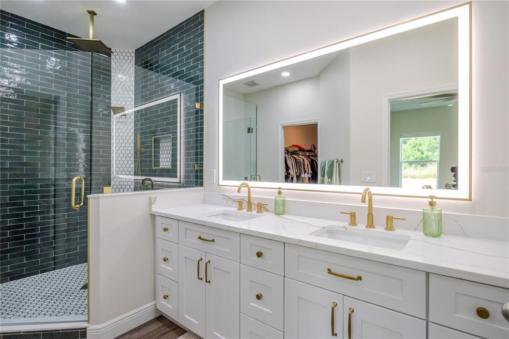For Sale: $414,900 (3 beds, 2 baths, 1563 Square Feet)