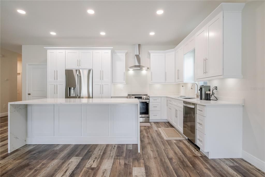 For Sale: $414,900 (3 beds, 2 baths, 1563 Square Feet)