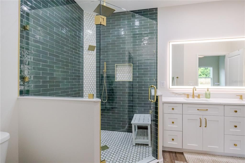 For Sale: $414,900 (3 beds, 2 baths, 1563 Square Feet)