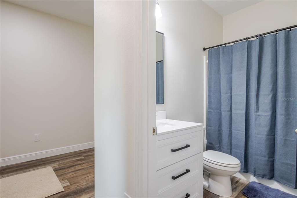 For Sale: $414,900 (3 beds, 2 baths, 1563 Square Feet)