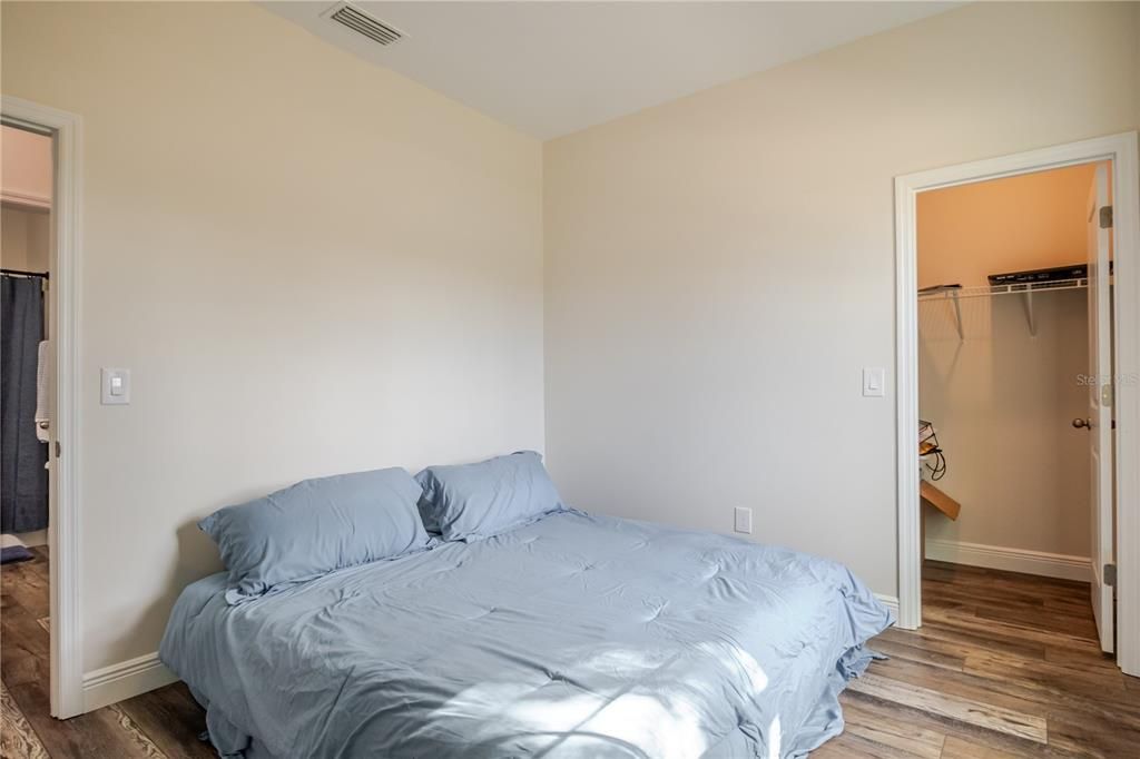 For Sale: $414,900 (3 beds, 2 baths, 1563 Square Feet)
