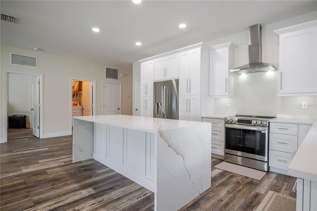 For Sale: $414,900 (3 beds, 2 baths, 1563 Square Feet)