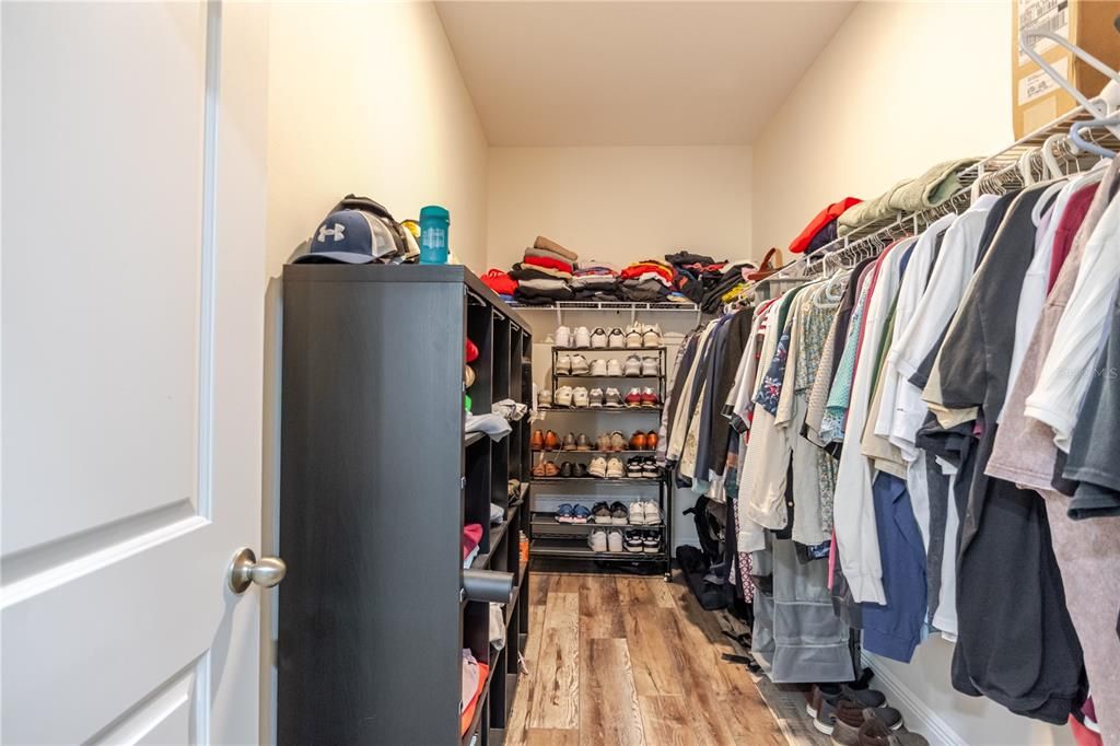 For Sale: $414,900 (3 beds, 2 baths, 1563 Square Feet)