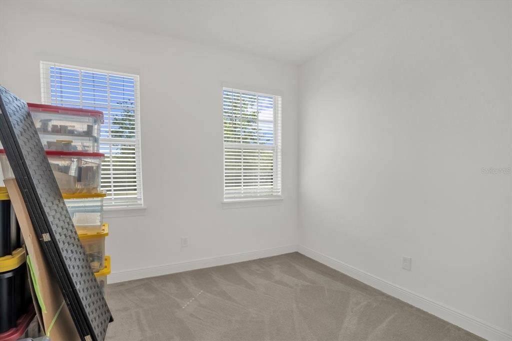 Activo con contrato: $385,000 (3 camas, 2 baños, 1651 Pies cuadrados)