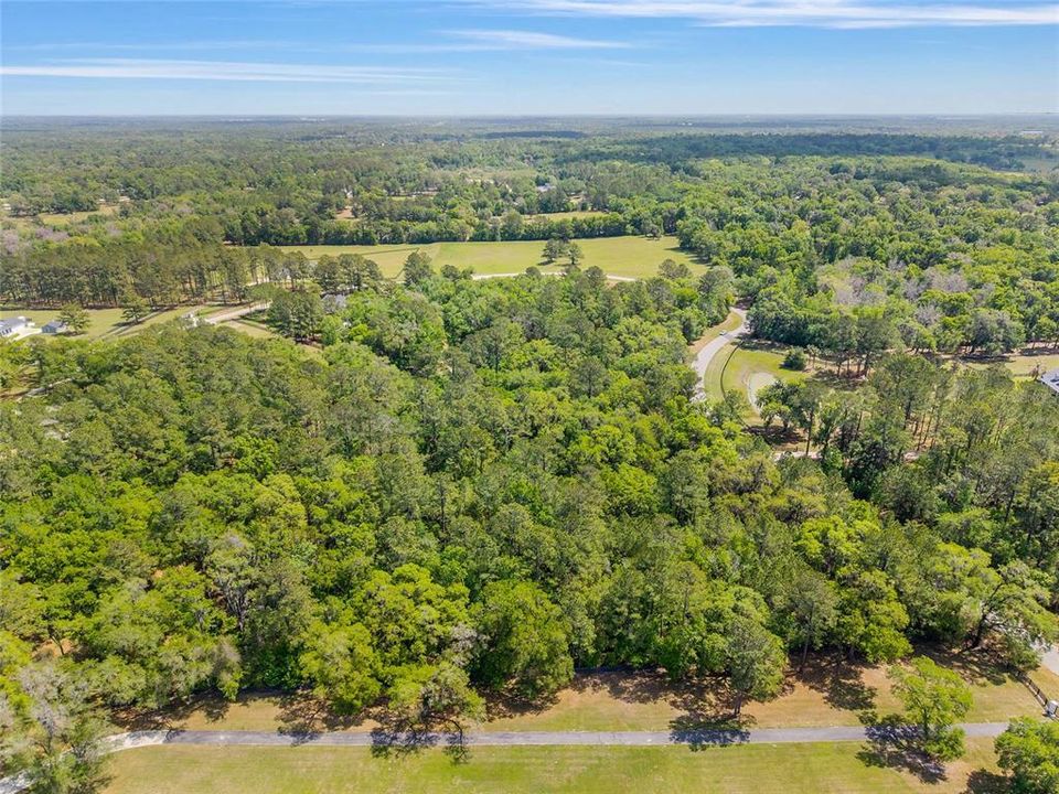 На продажу: $323,000 (4.12 acres)