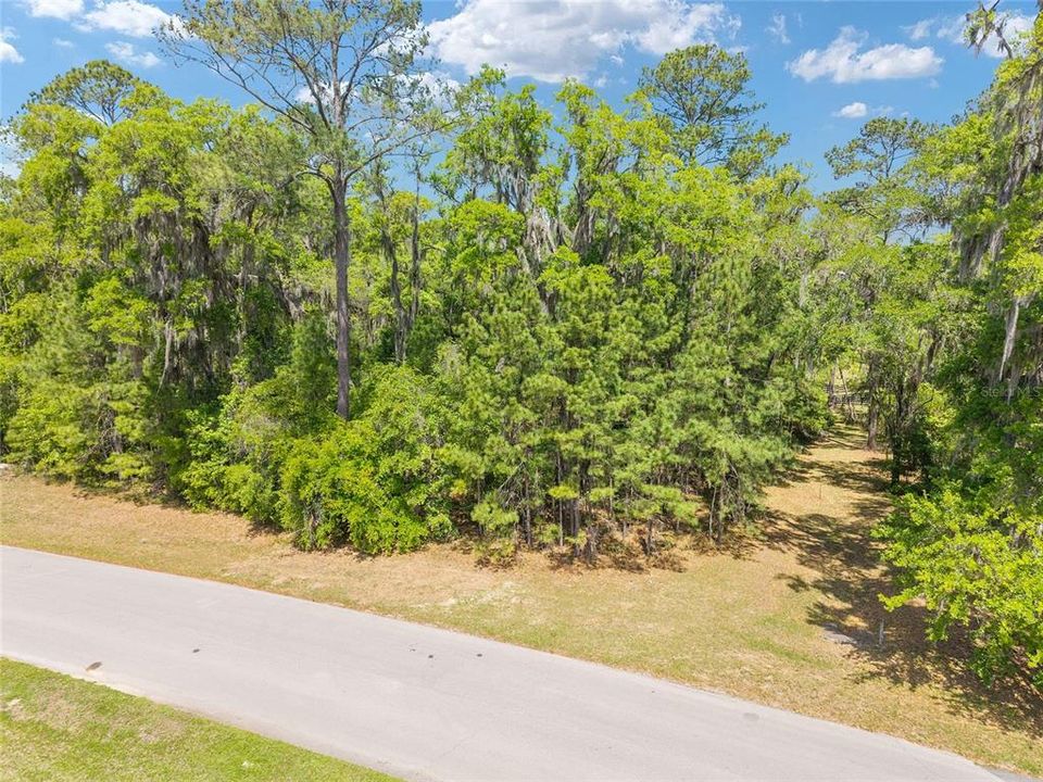 На продажу: $323,000 (4.12 acres)