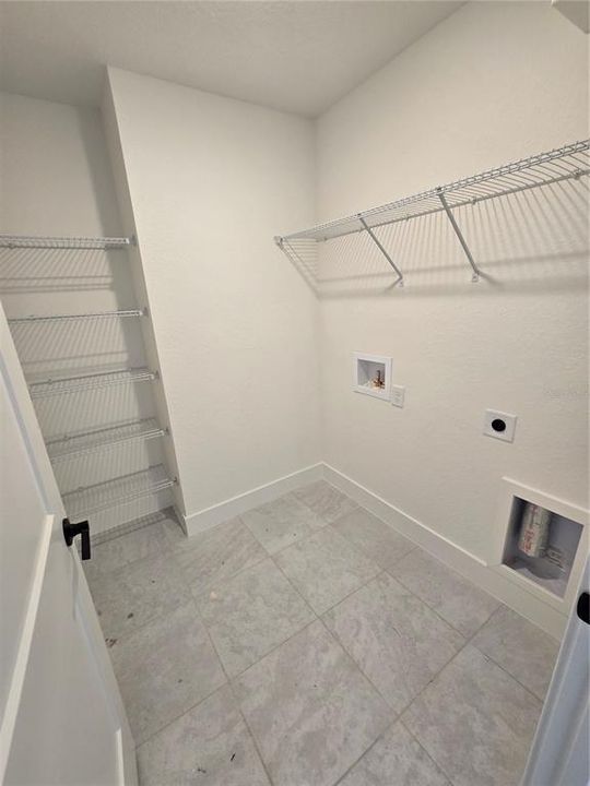 Activo con contrato: $260,050 (3 camas, 2 baños, 1540 Pies cuadrados)
