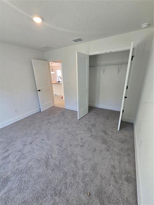 Activo con contrato: $260,050 (3 camas, 2 baños, 1540 Pies cuadrados)