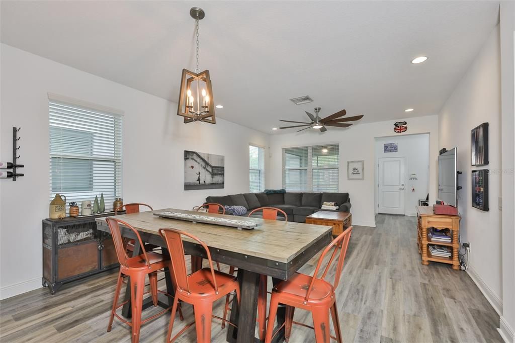 На продажу: $475,000 (3 спален, 2 ванн, 1765 Квадратных фут)