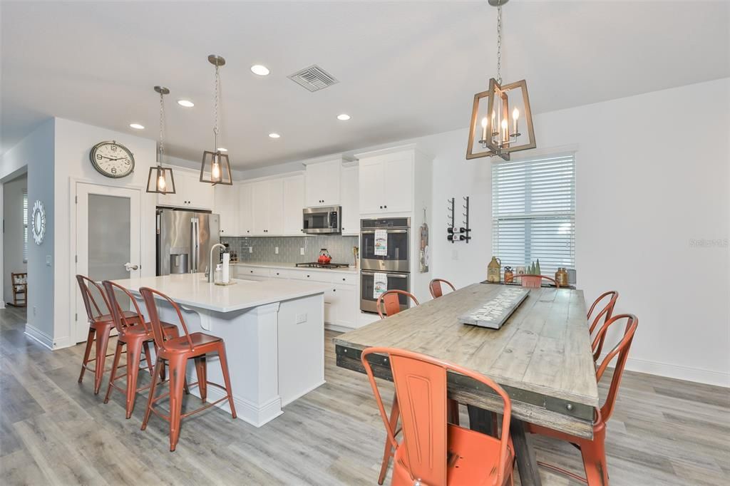 На продажу: $475,000 (3 спален, 2 ванн, 1765 Квадратных фут)