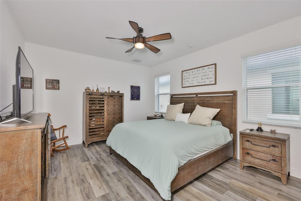 На продажу: $475,000 (3 спален, 2 ванн, 1765 Квадратных фут)