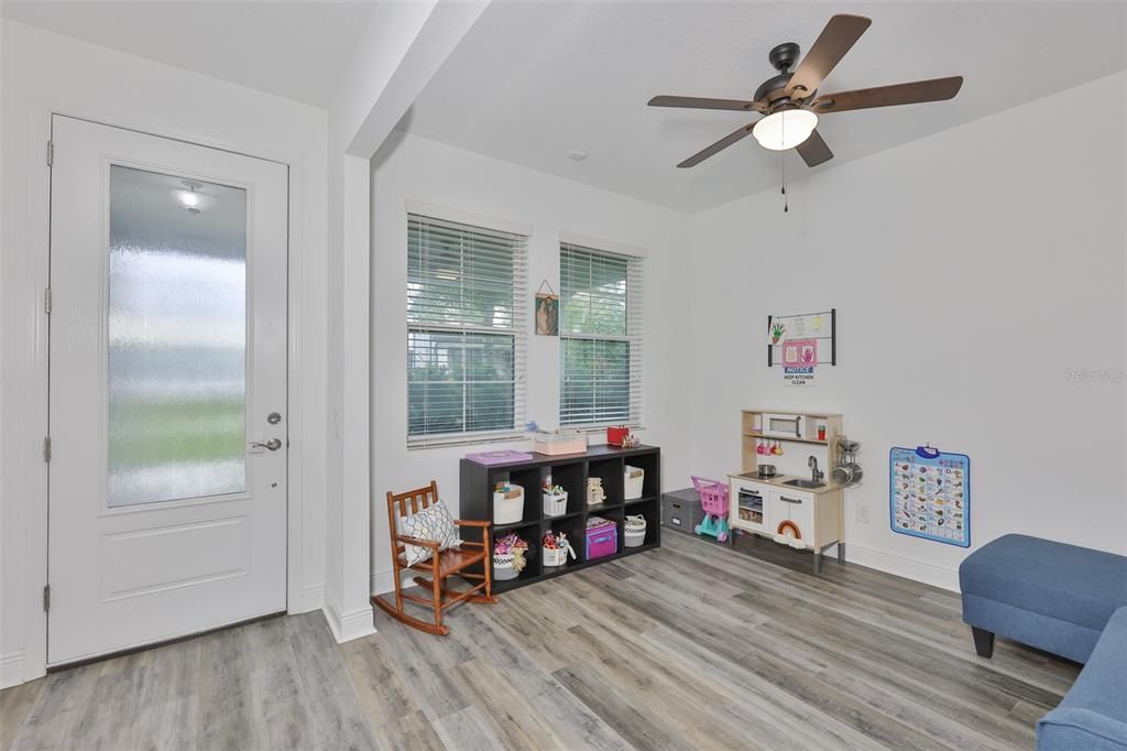 На продажу: $475,000 (3 спален, 2 ванн, 1765 Квадратных фут)