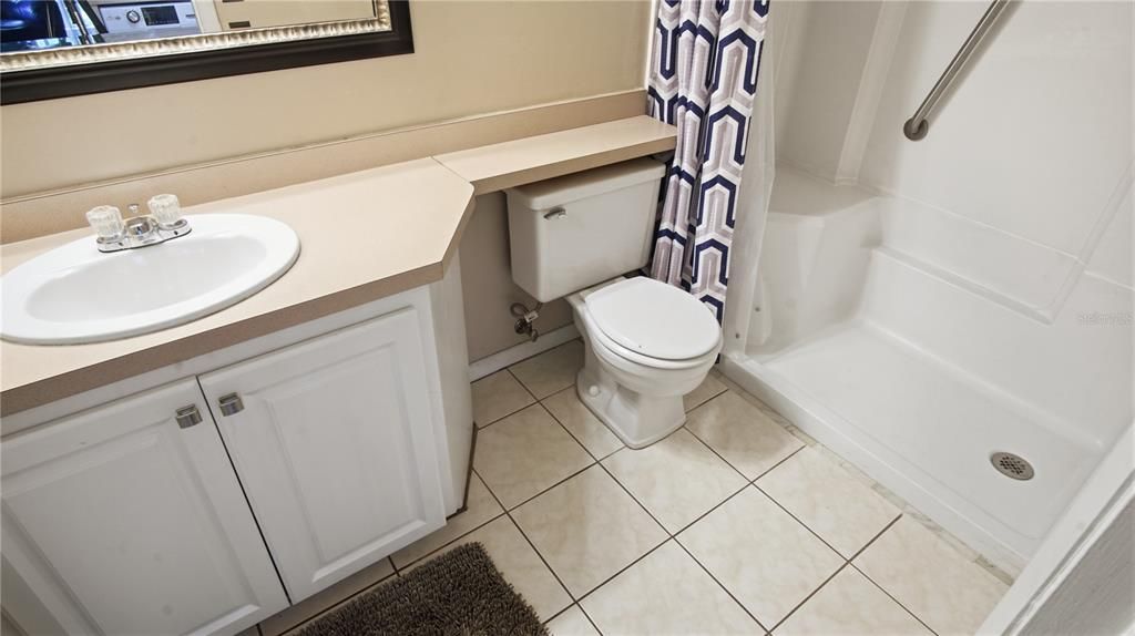 For Sale: $259,900 (2 beds, 1 baths, 730 Square Feet)