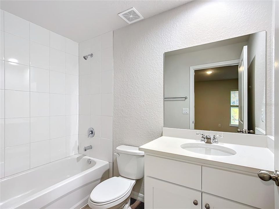 待售: $399,900 (4 贝兹, 0 浴室, 1968 平方英尺)