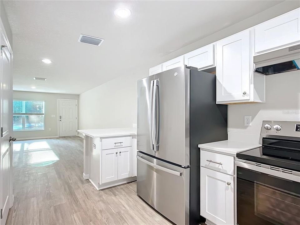 待售: $399,900 (4 贝兹, 0 浴室, 1968 平方英尺)