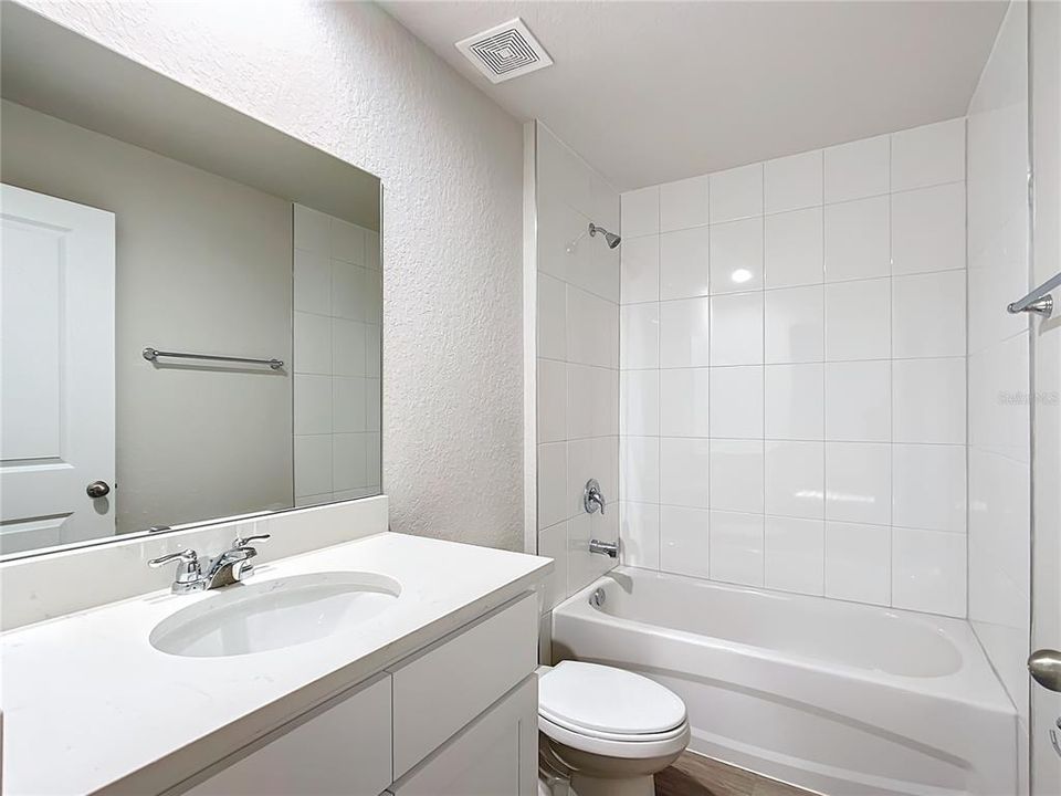 待售: $399,900 (4 贝兹, 0 浴室, 1968 平方英尺)