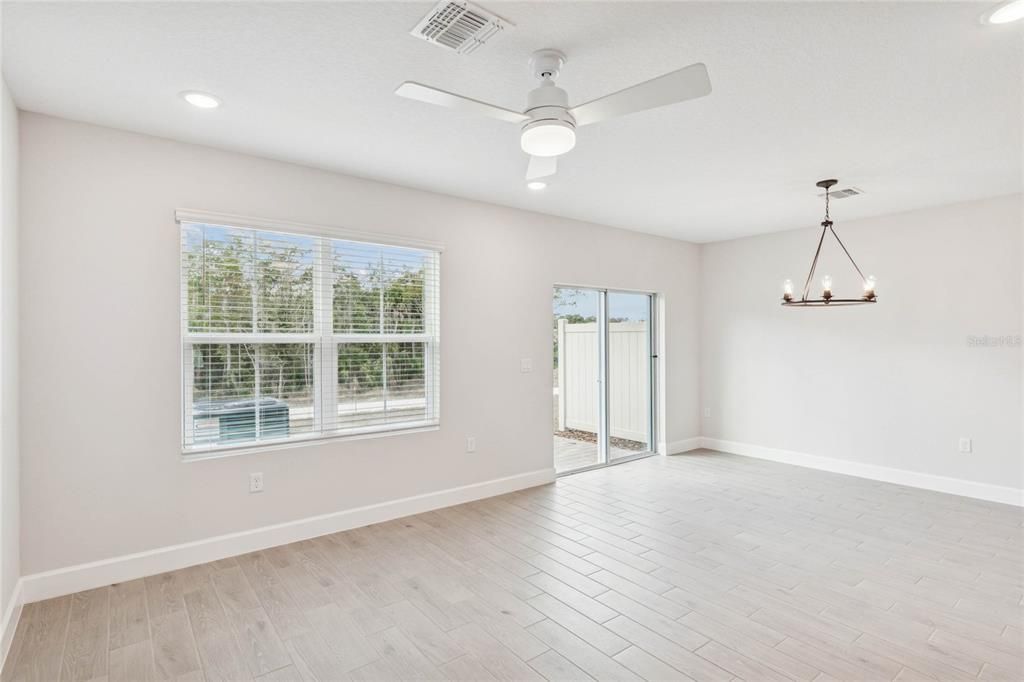 For Sale: $269,990 (3 beds, 2 baths, 1712 Square Feet)