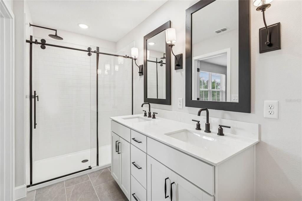 For Sale: $269,990 (3 beds, 2 baths, 1712 Square Feet)