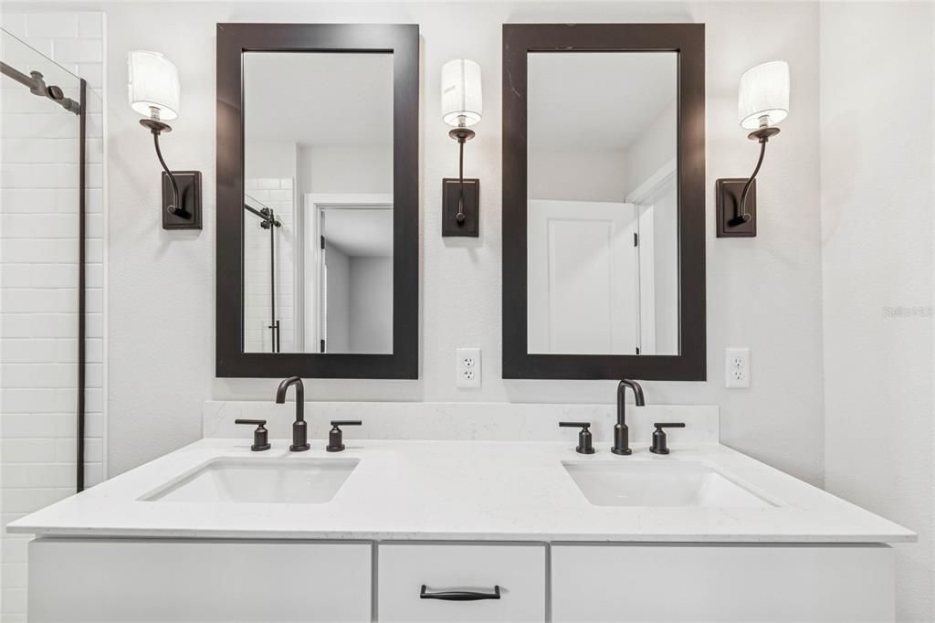 For Sale: $269,990 (3 beds, 2 baths, 1712 Square Feet)