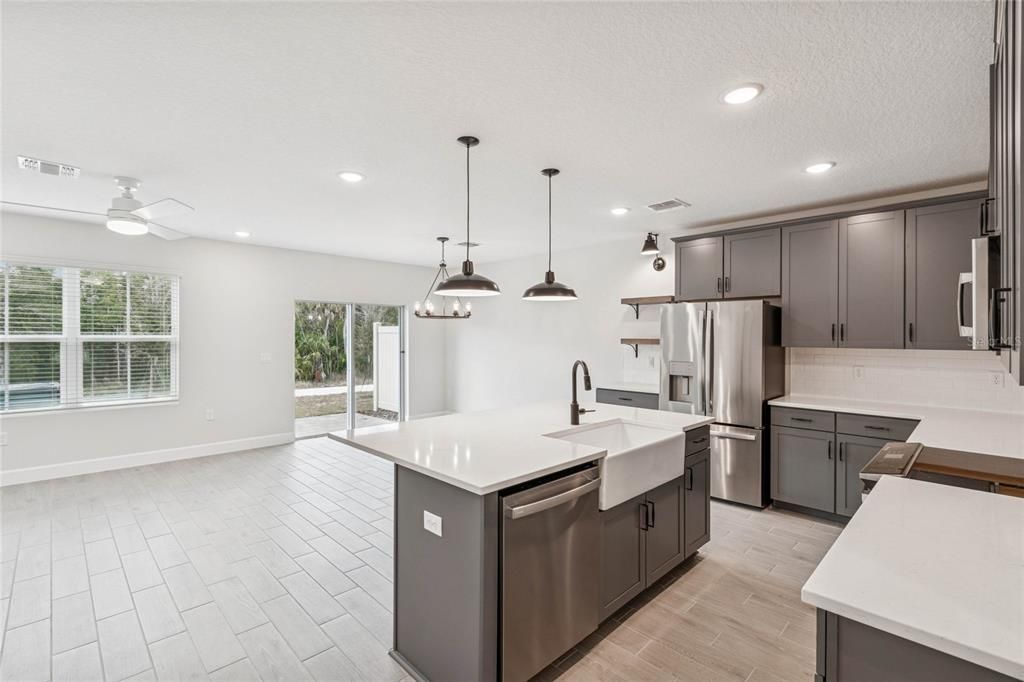 For Sale: $269,990 (3 beds, 2 baths, 1712 Square Feet)