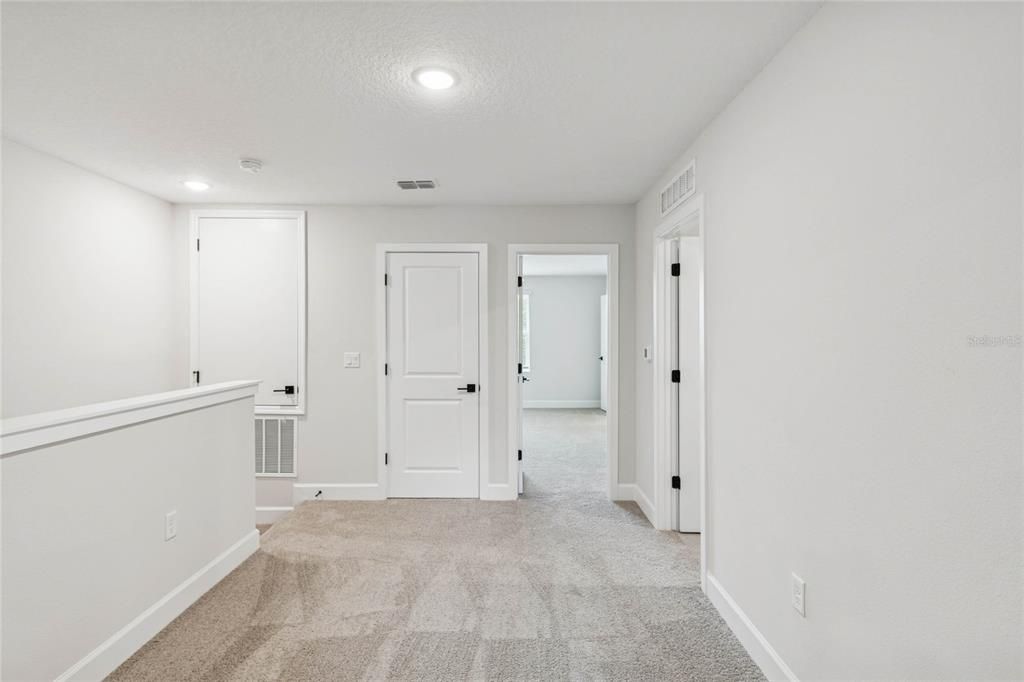 For Sale: $269,990 (3 beds, 2 baths, 1712 Square Feet)