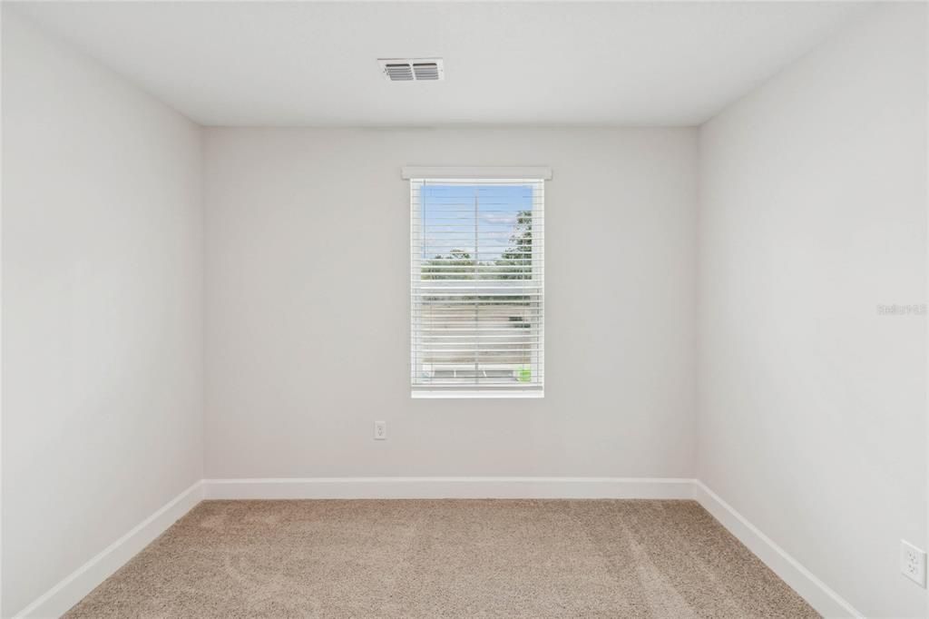 For Sale: $269,990 (3 beds, 2 baths, 1712 Square Feet)
