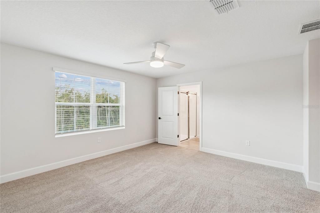 For Sale: $269,990 (3 beds, 2 baths, 1712 Square Feet)