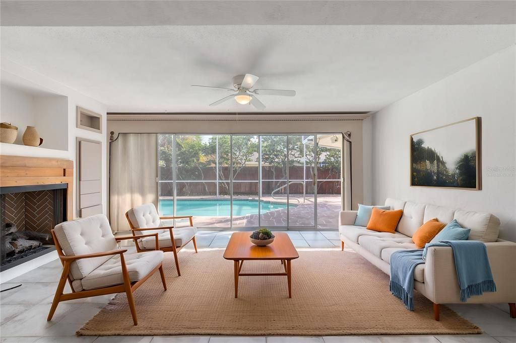 Active With Contract: $379,000 (3 beds, 2 baths, 2368 Square Feet)