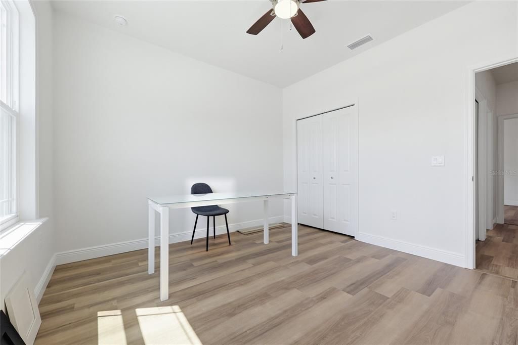 En Venta: $387,500 (3 camas, 2 baños, 1705 Pies cuadrados)