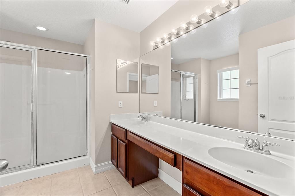 For Sale: $340,000 (4 beds, 2 baths, 2166 Square Feet)