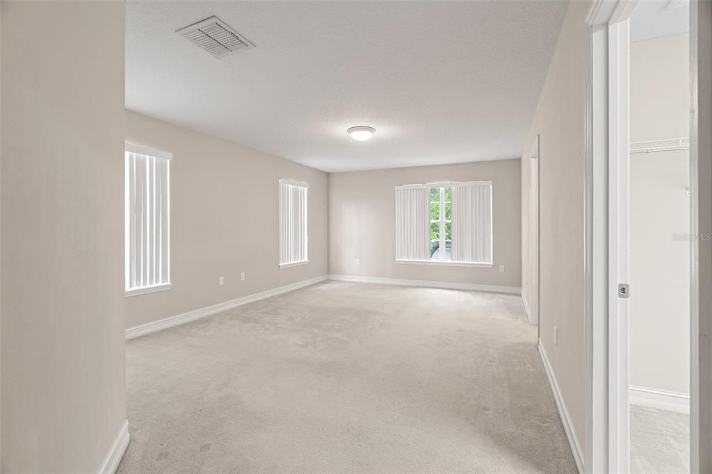 For Sale: $340,000 (4 beds, 2 baths, 2166 Square Feet)