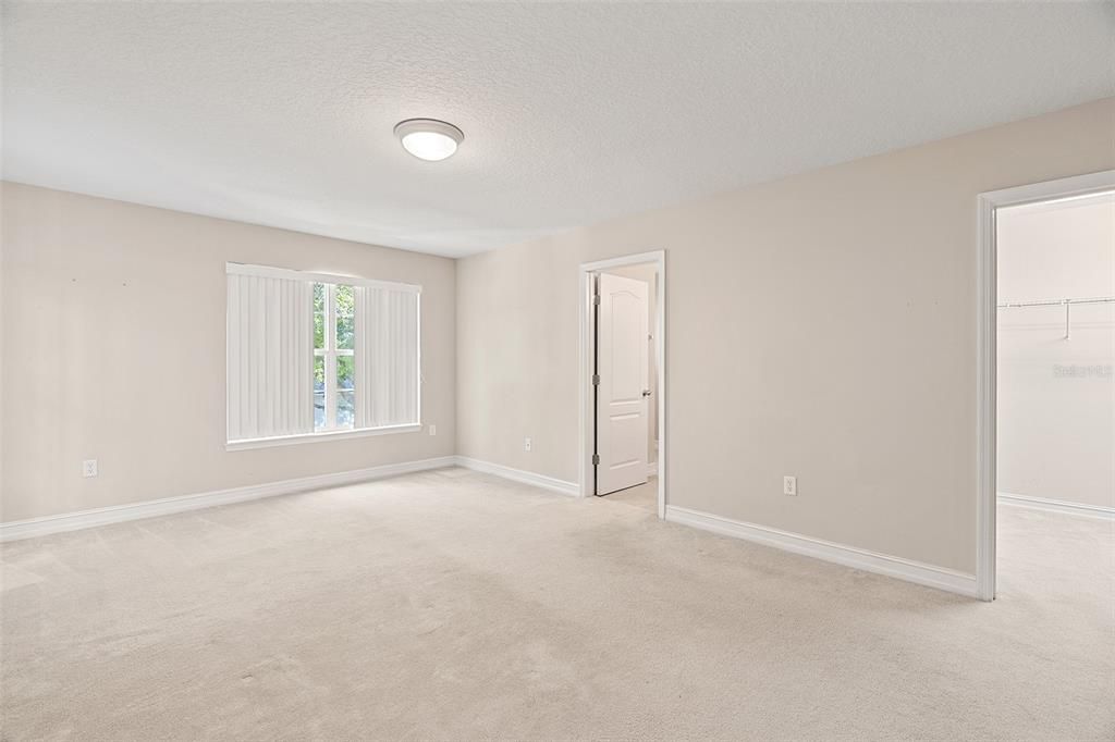 For Sale: $340,000 (4 beds, 2 baths, 2166 Square Feet)