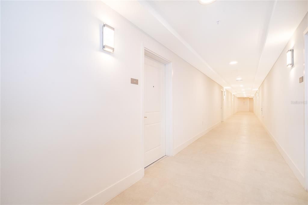 For Rent: $1,580 (1 beds, 1 baths, 750 Square Feet)