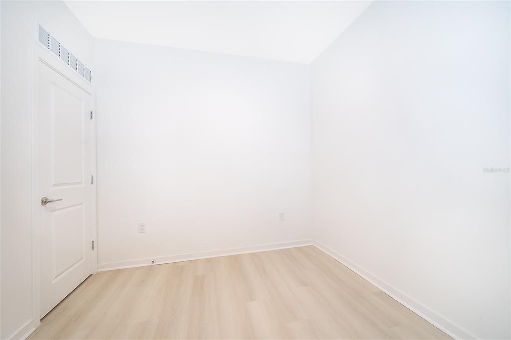 For Rent: $1,580 (1 beds, 1 baths, 750 Square Feet)