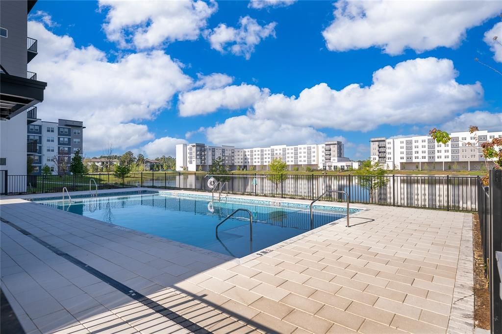 For Rent: $1,580 (1 beds, 1 baths, 750 Square Feet)