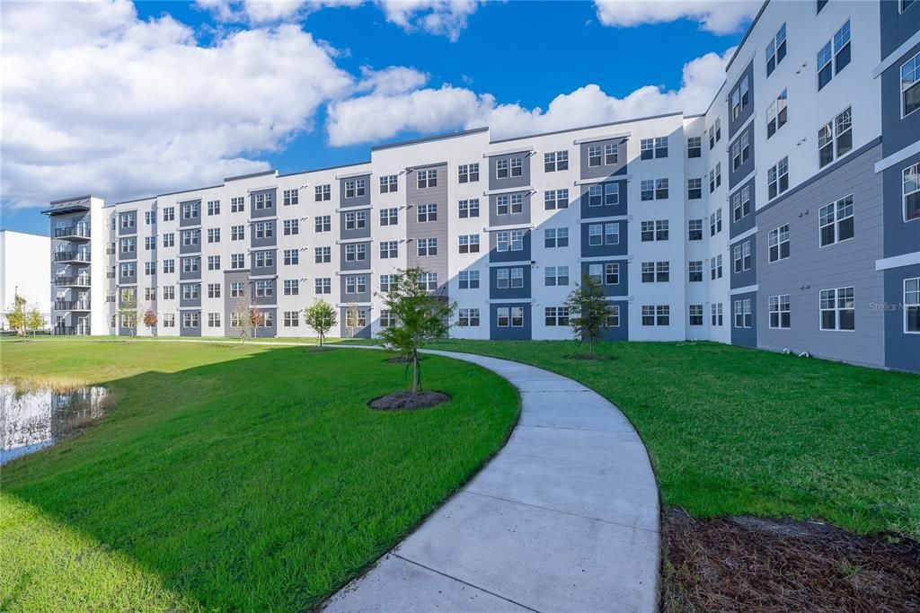 For Rent: $1,580 (1 beds, 1 baths, 750 Square Feet)
