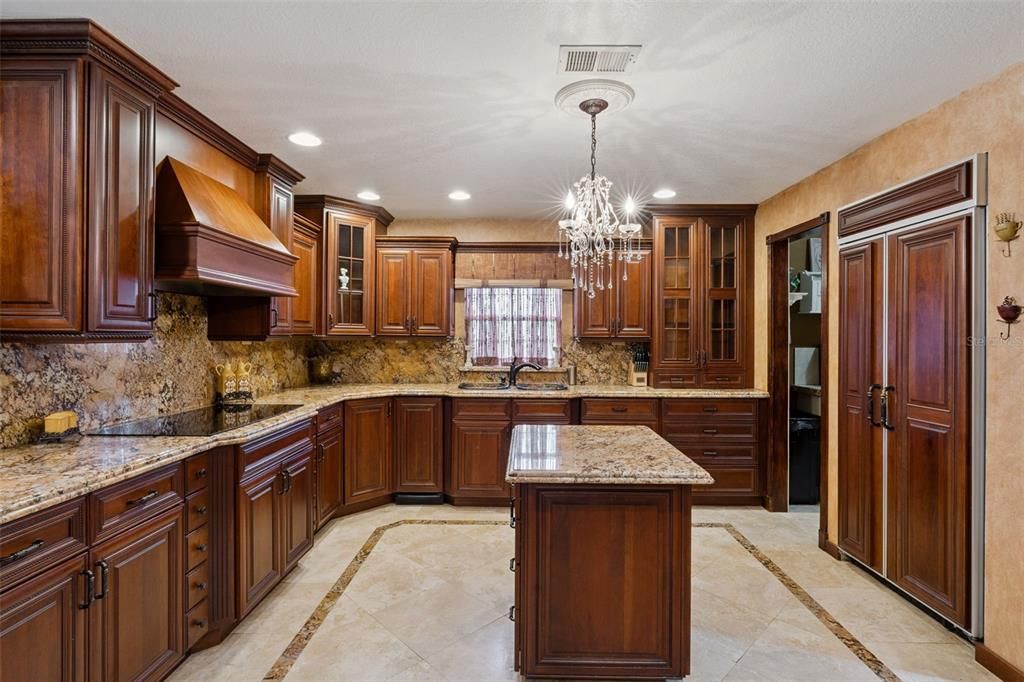 На продажу: $699,900 (4 спален, 3 ванн, 3609 Квадратных фут)