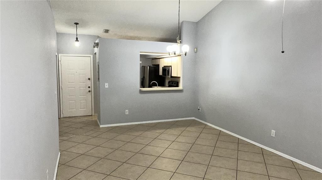 For Rent: $1,550 (2 beds, 2 baths, 952 Square Feet)