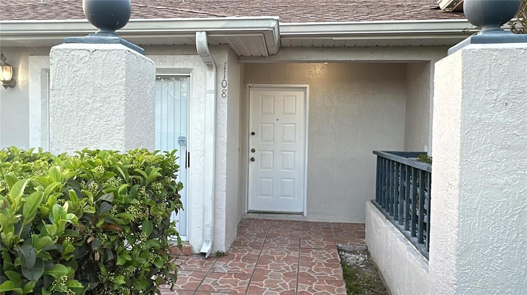 For Rent: $1,550 (2 beds, 2 baths, 952 Square Feet)