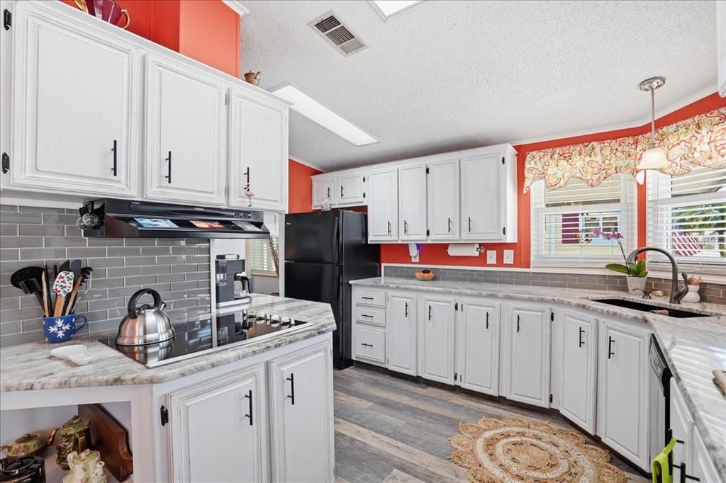 Activo con contrato: $157,500 (2 camas, 2 baños, 1368 Pies cuadrados)