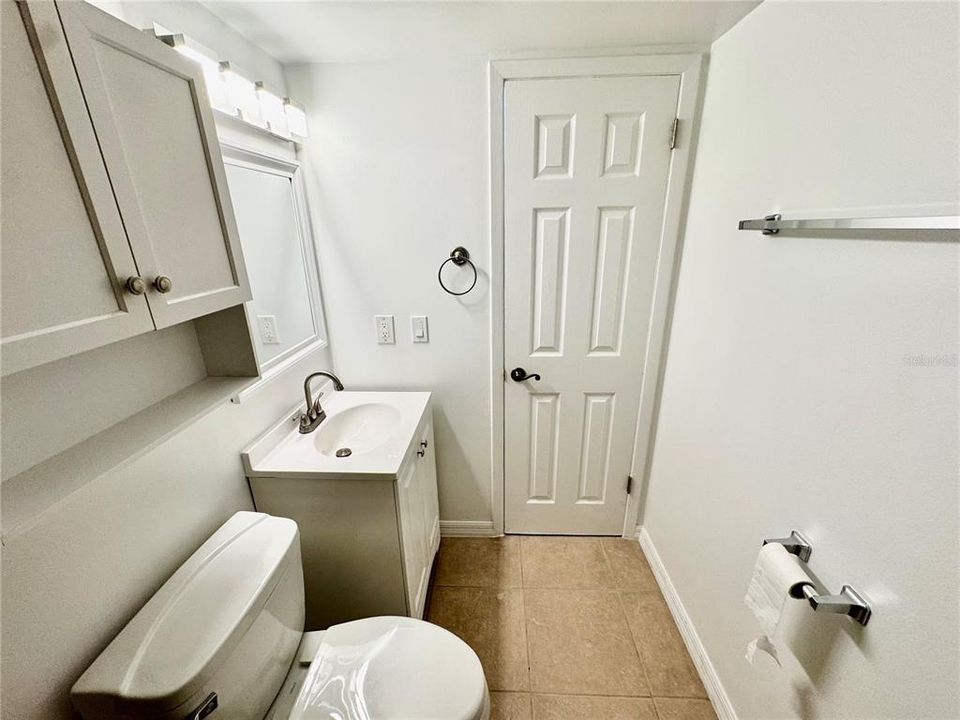 Active With Contract: $1,345 (1 beds, 1 baths, 586 Square Feet)