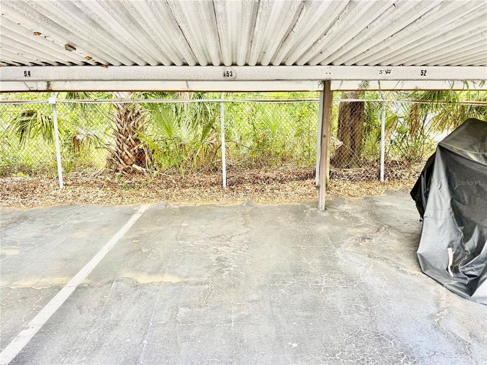 Active With Contract: $1,345 (1 beds, 1 baths, 586 Square Feet)
