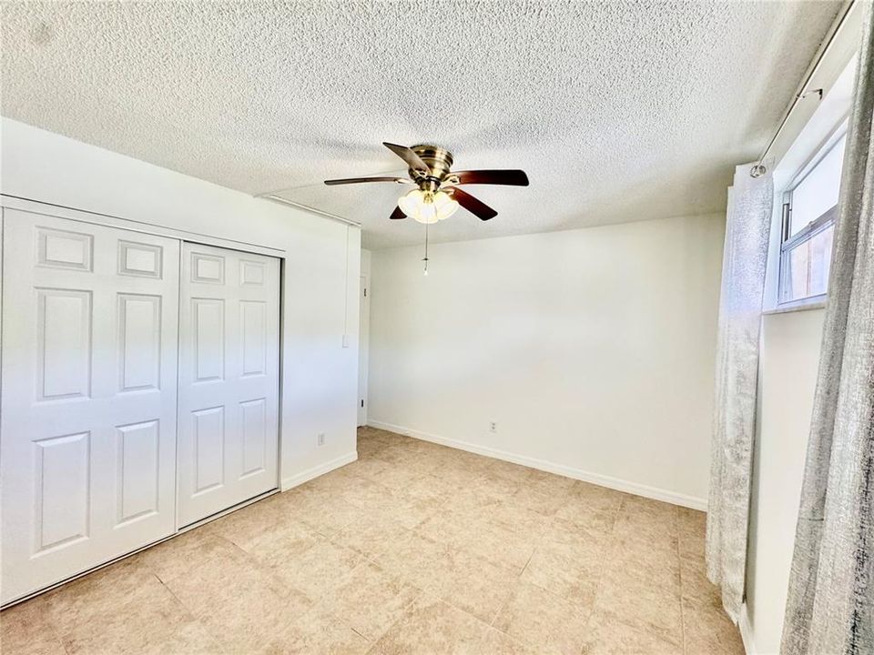 Active With Contract: $1,345 (1 beds, 1 baths, 586 Square Feet)