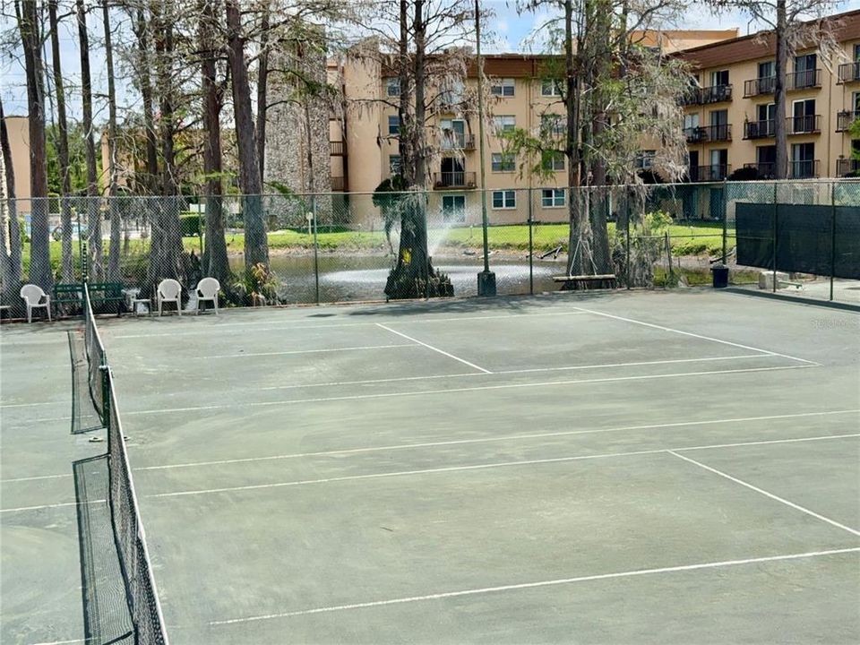 Active With Contract: $1,345 (1 beds, 1 baths, 586 Square Feet)