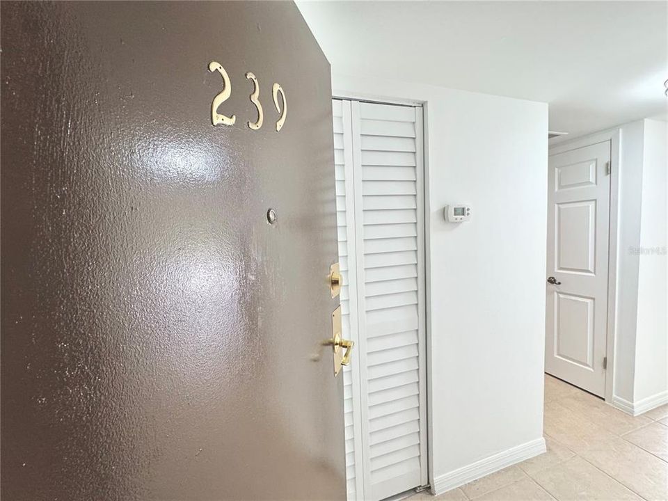 Active With Contract: $1,345 (1 beds, 1 baths, 586 Square Feet)