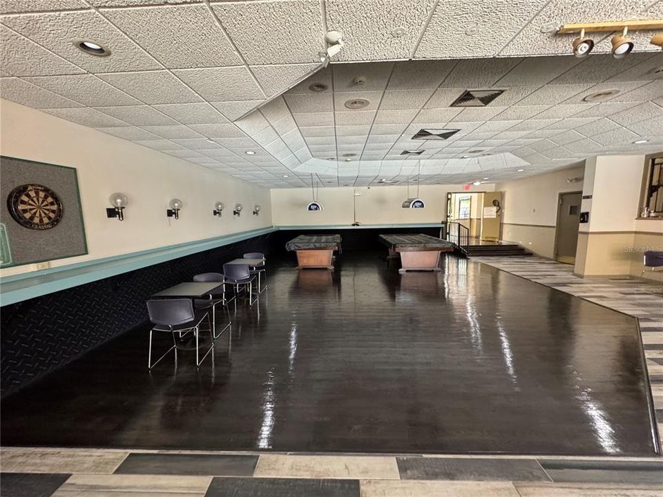 Active With Contract: $1,345 (1 beds, 1 baths, 586 Square Feet)