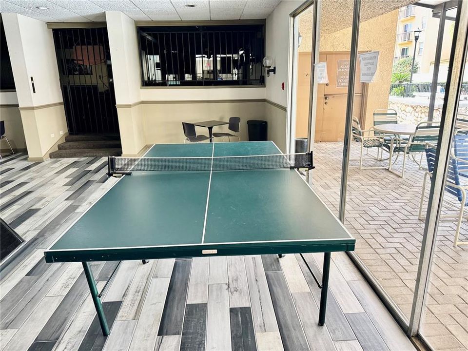 Active With Contract: $1,345 (1 beds, 1 baths, 586 Square Feet)
