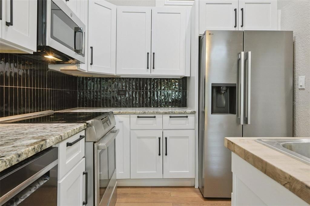 Activo con contrato: $219,500 (2 camas, 2 baños, 1250 Pies cuadrados)